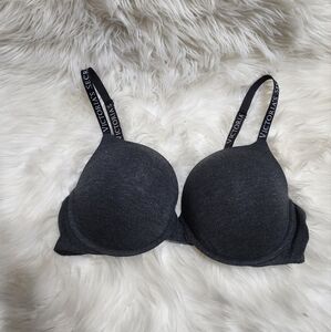Victoria Secret T-shirt Push Up black Bra